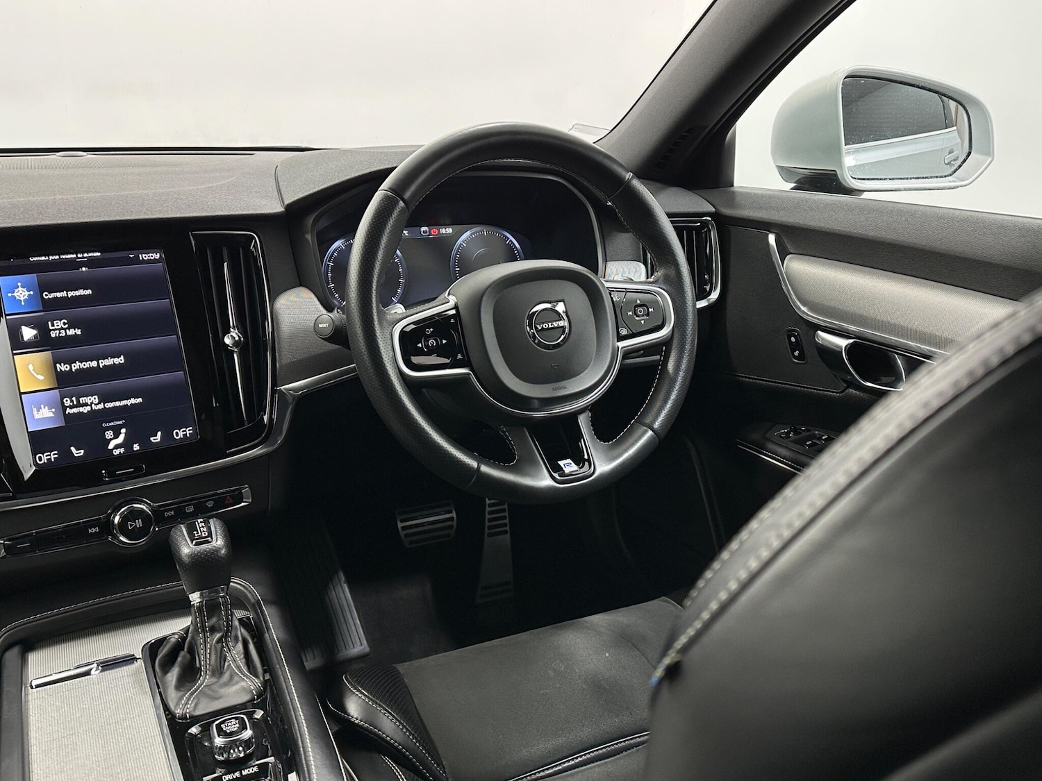 Used Volvo V90 2018 for sale - 76993365: Photo 12