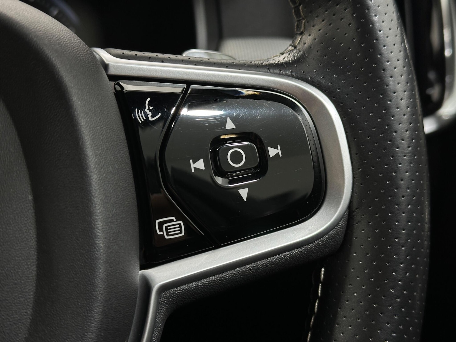 Used Volvo V90 2018 for sale - 76993365: Photo 15