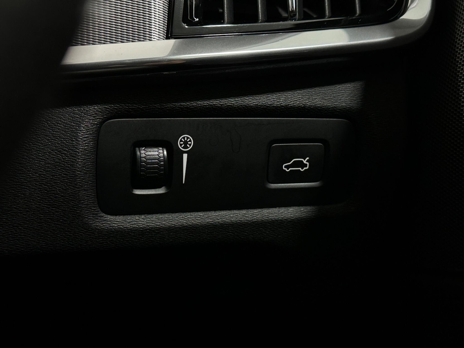 Used Volvo V90 2018 for sale - 76993365: Photo 17