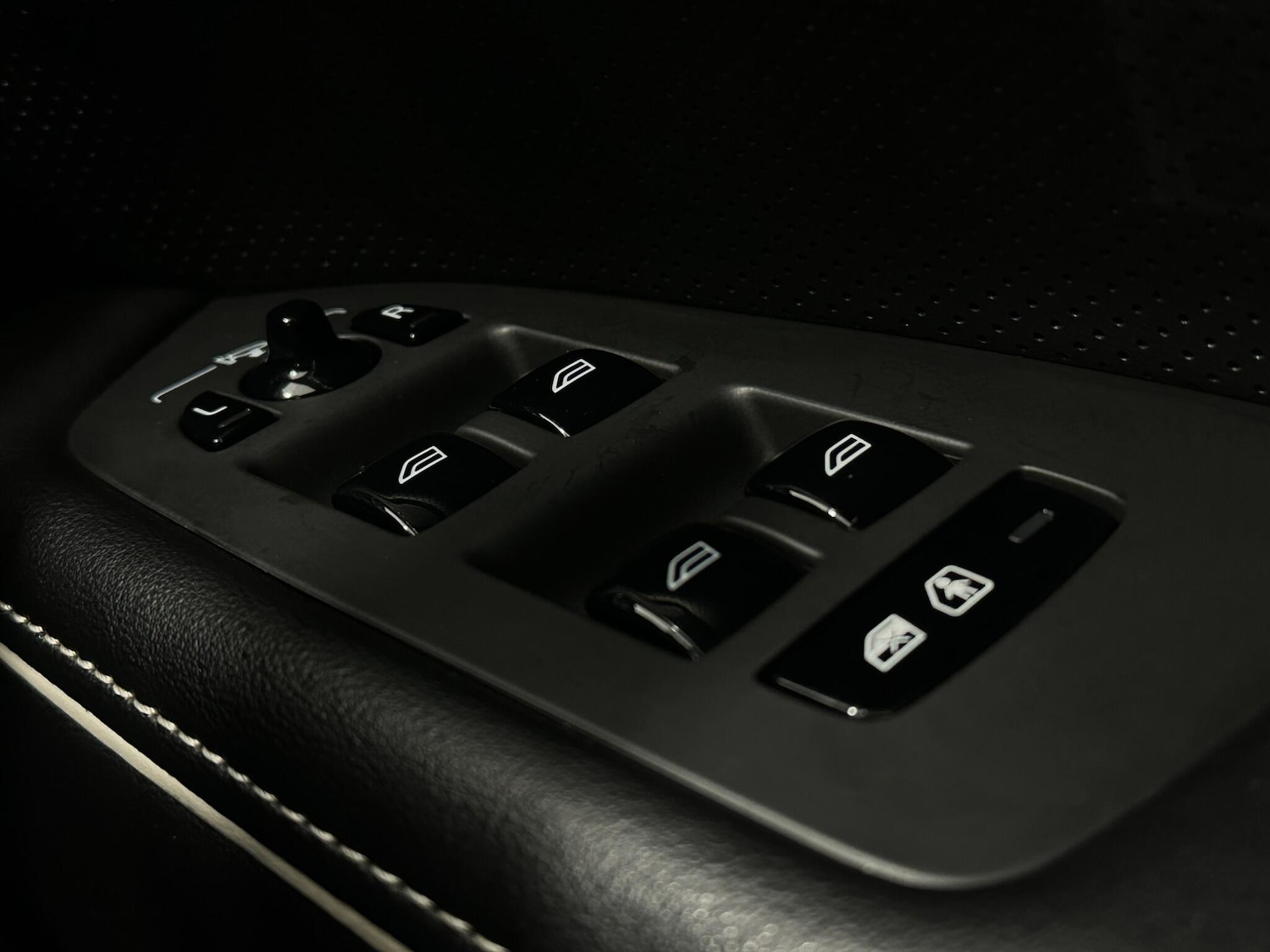 Used Volvo V90 2018 for sale - 76993365: Photo 18