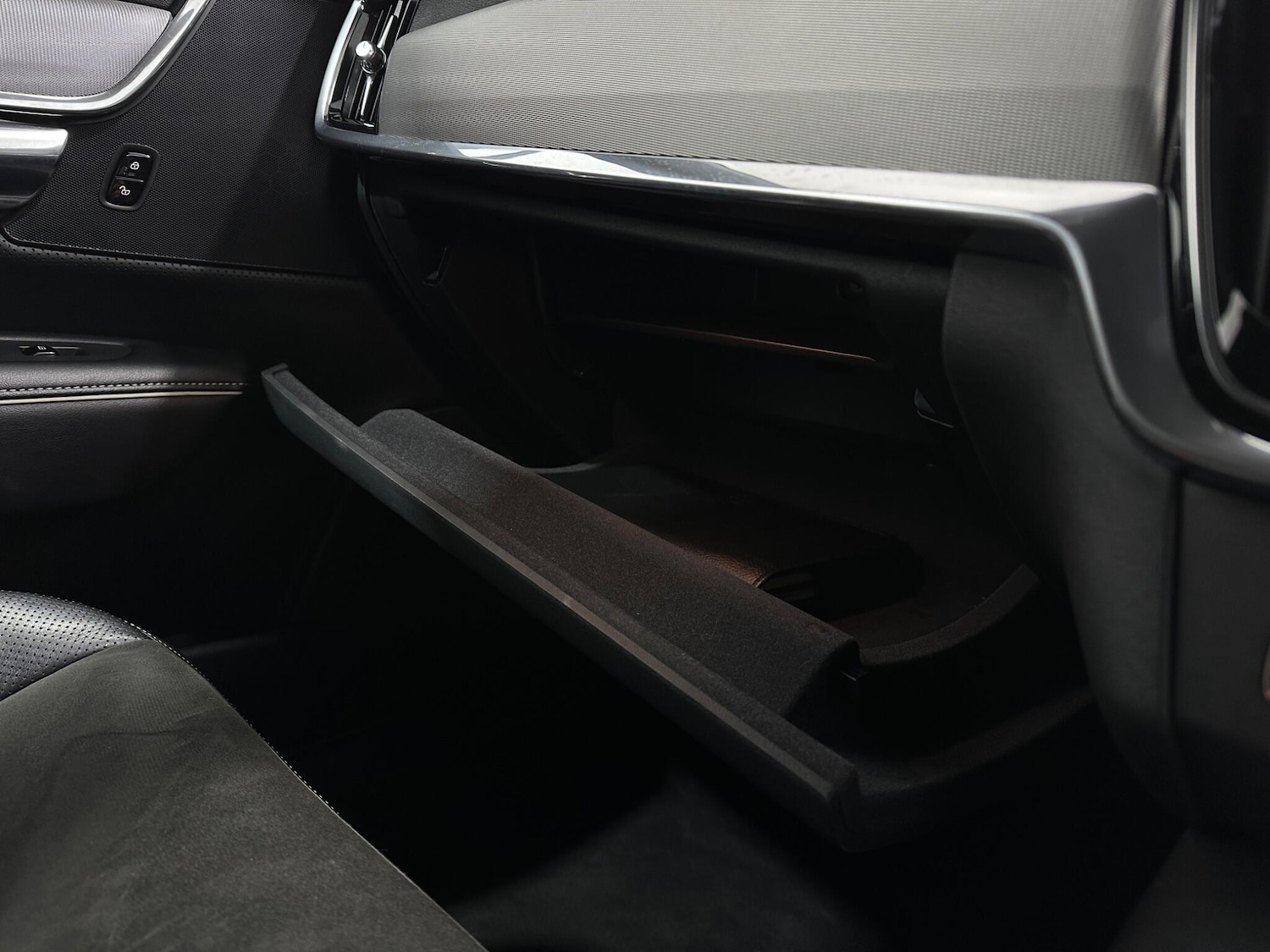 Used Volvo V90 2018 for sale - 76993365: Photo 27