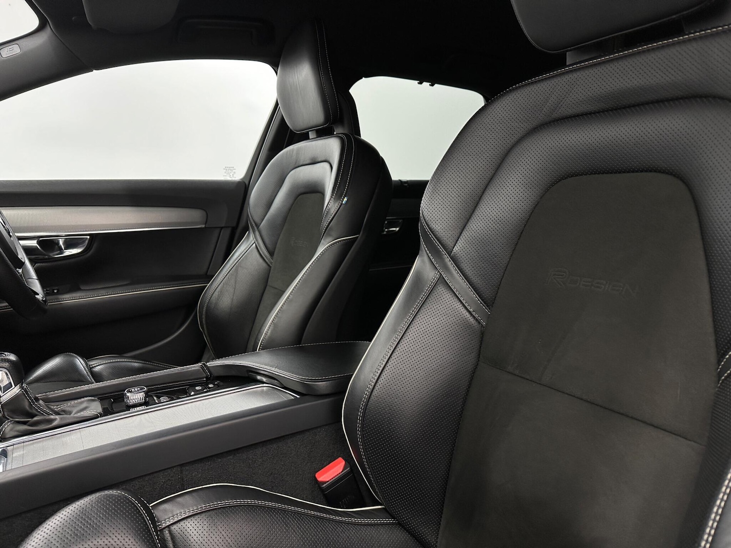 Used Volvo V90 2018 for sale - 76993365: Photo 34