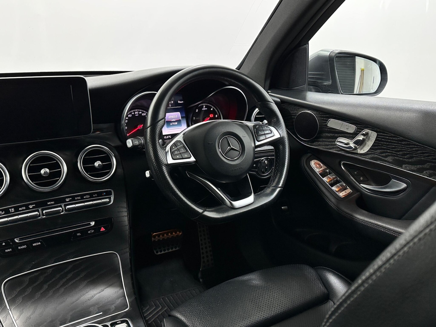 Used Mercedes-Benz GLC 2018 for sale - 77738456: Photo 12