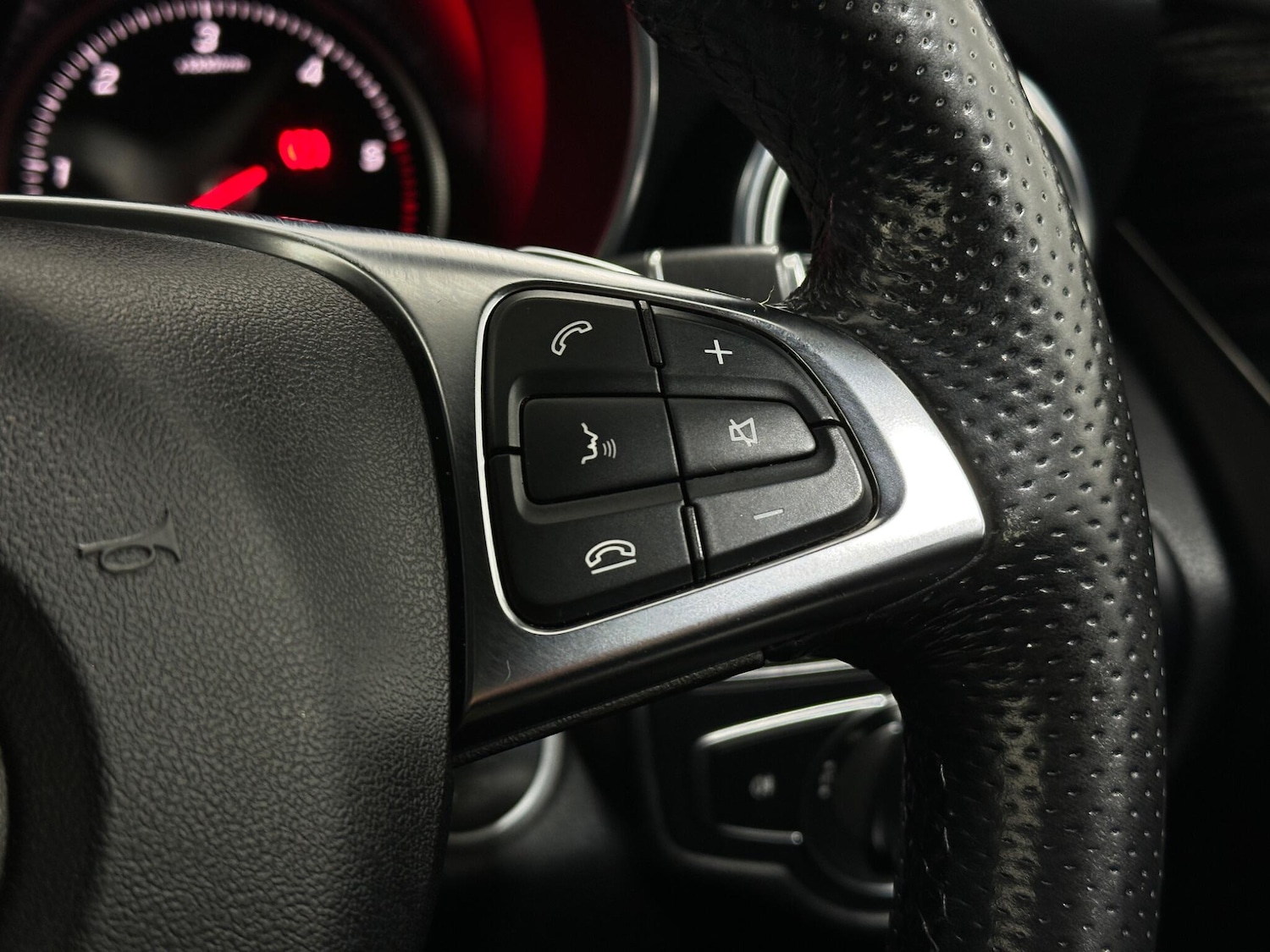 Used Mercedes-Benz GLC 2018 for sale - 77738456: Photo 15