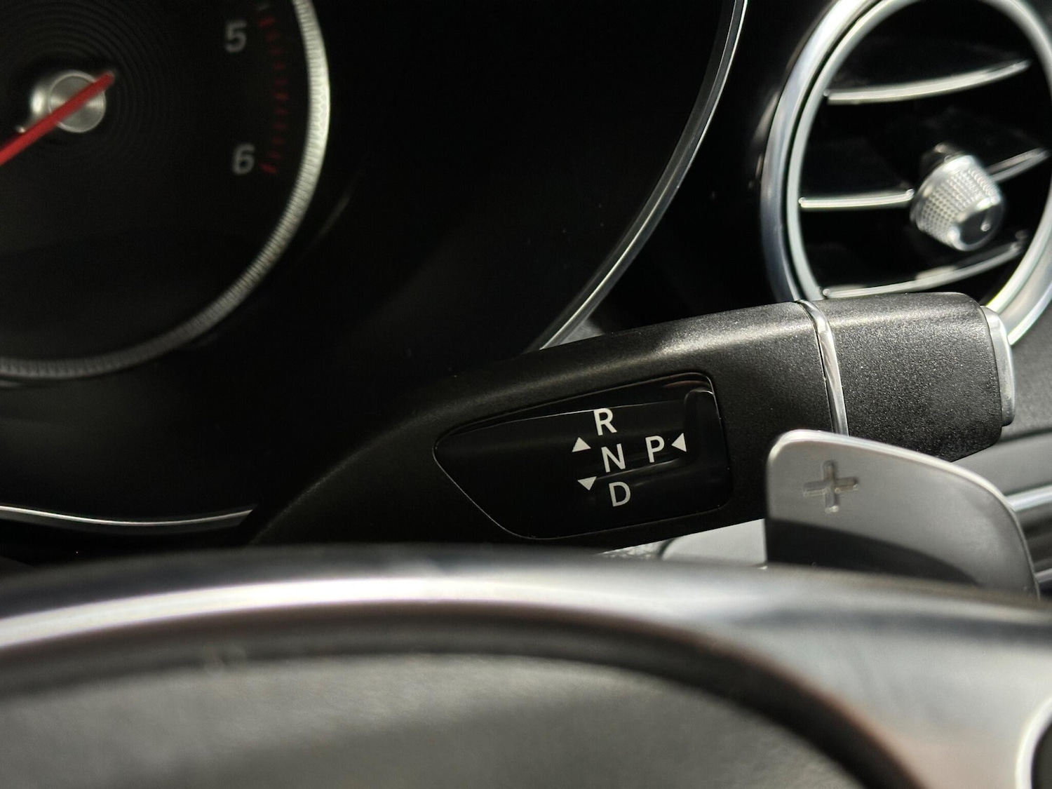 Used Mercedes-Benz GLC 2018 for sale - 77738456: Photo 16