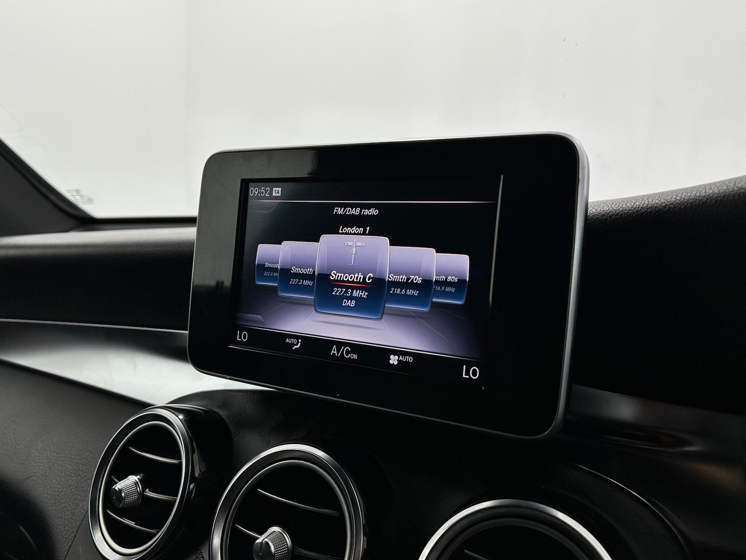 Used Mercedes-Benz GLC 2018 for sale - 77738456: Photo 26