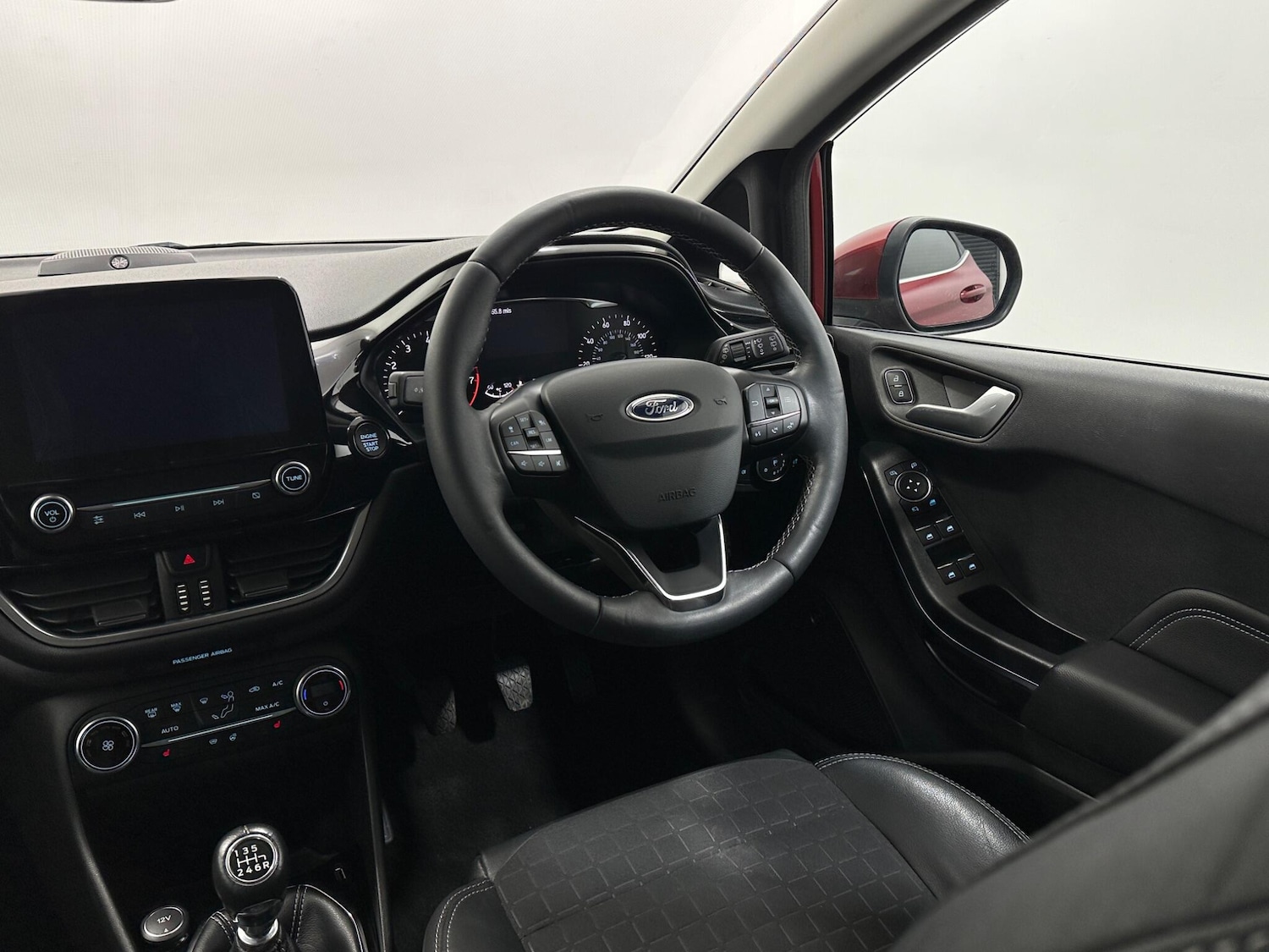 Used Ford Fiesta 2018 for sale - 76878935: Photo 11