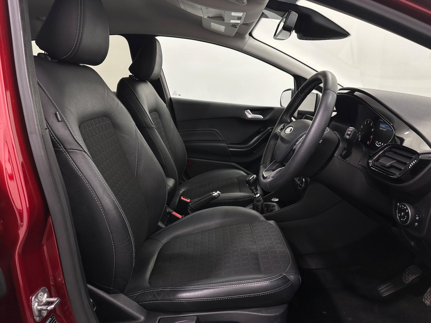 Used Ford Fiesta 2018 for sale - 76878935: Photo 30