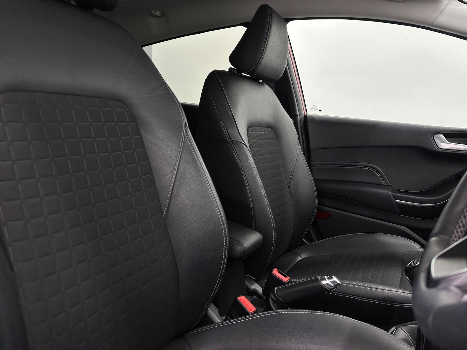 Used Ford Fiesta 2018 for sale - 76878935: Photo 31