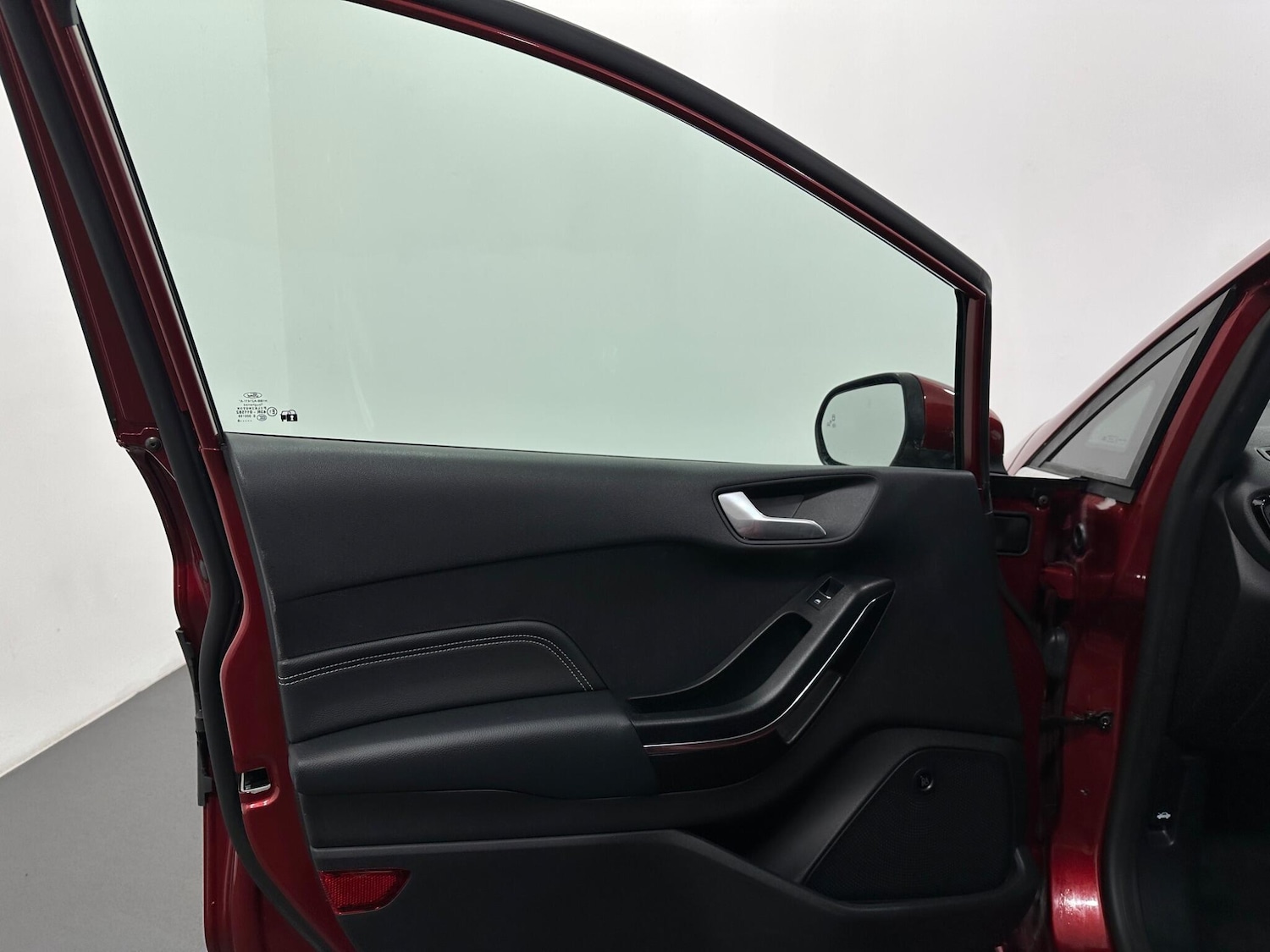 Used Ford Fiesta 2018 for sale - 76878935: Photo 37