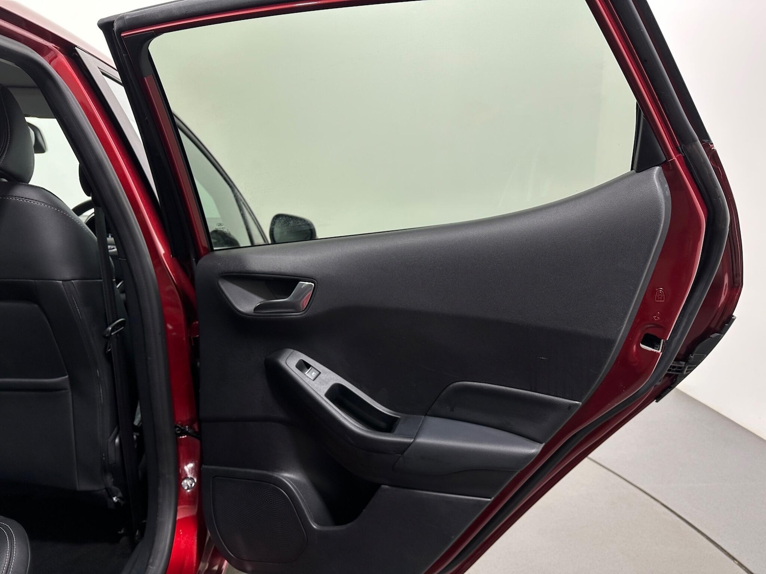 Used Ford Fiesta 2018 for sale - 76878935: Photo 43