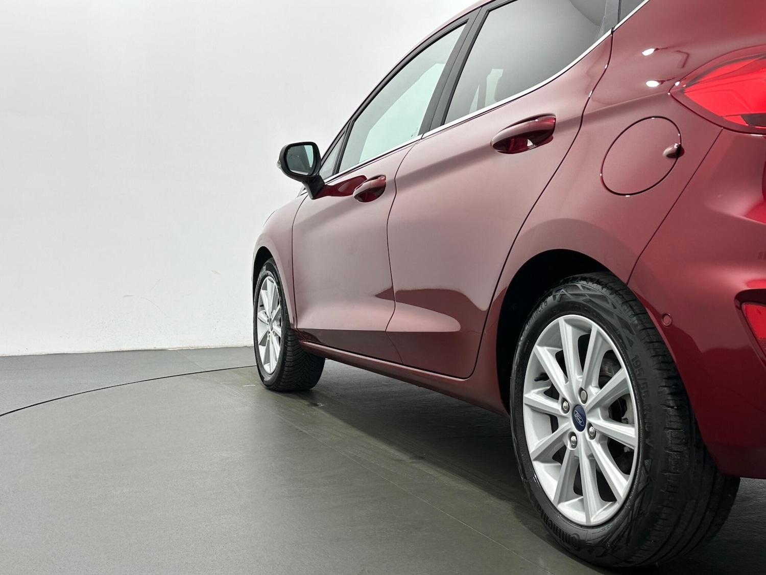 Used Ford Fiesta 2018 for sale - 76878935: Photo 49