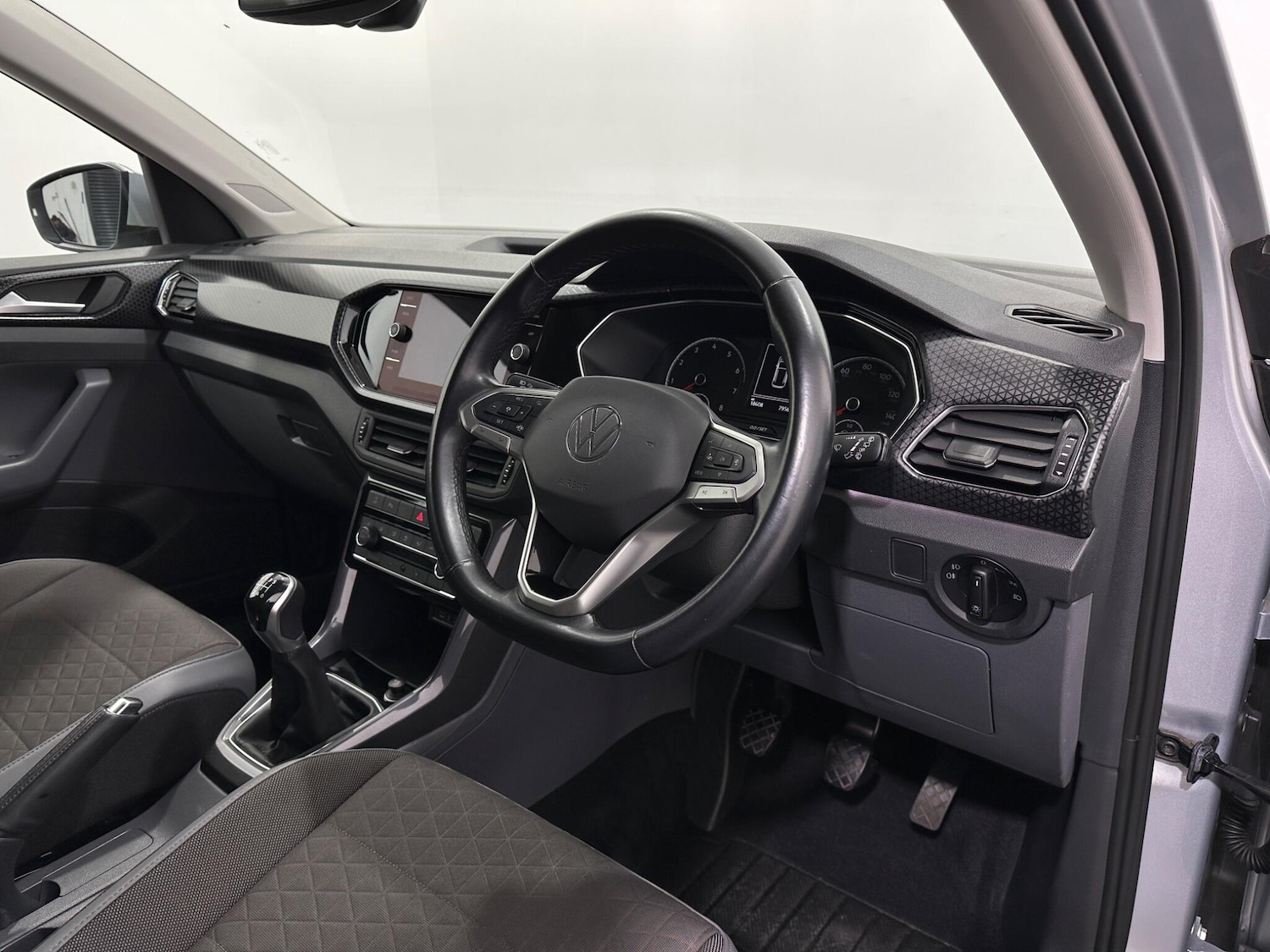 Used Volkswagen T-Cross 2021 for sale - 76878843: Photo 10