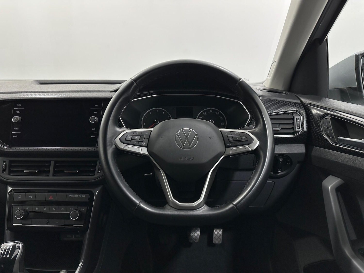 Used Volkswagen T-Cross 2021 for sale - 76878843: Photo 12