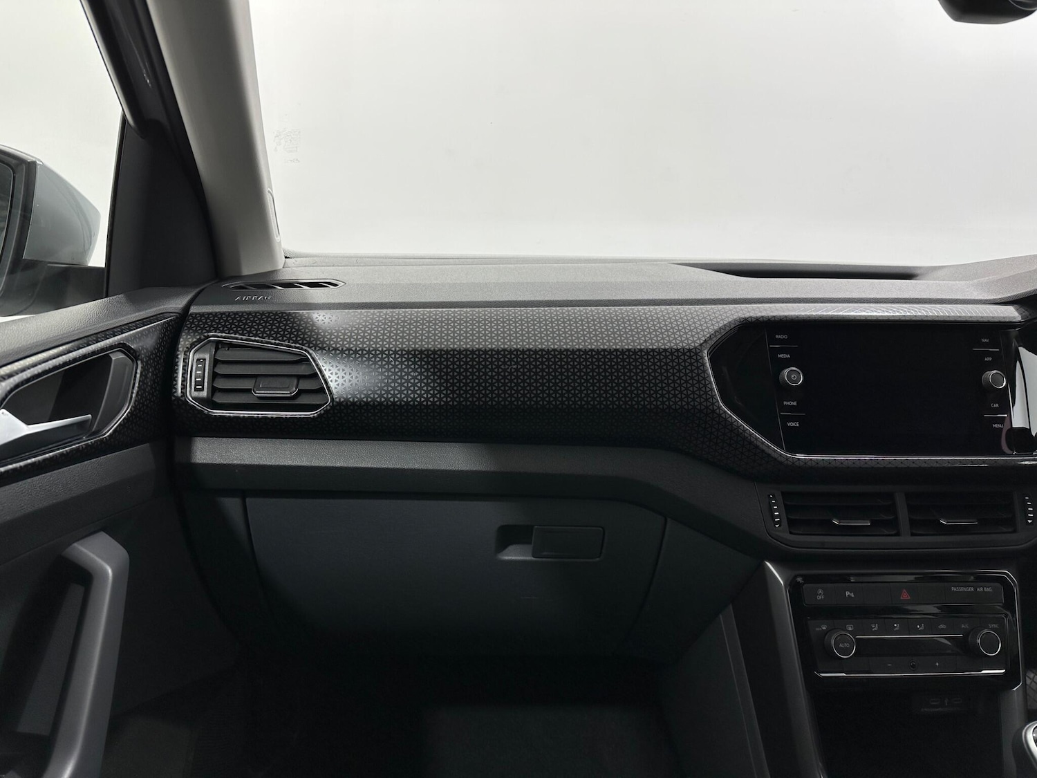 Used Volkswagen T-Cross 2021 for sale - 76878843: Photo 27