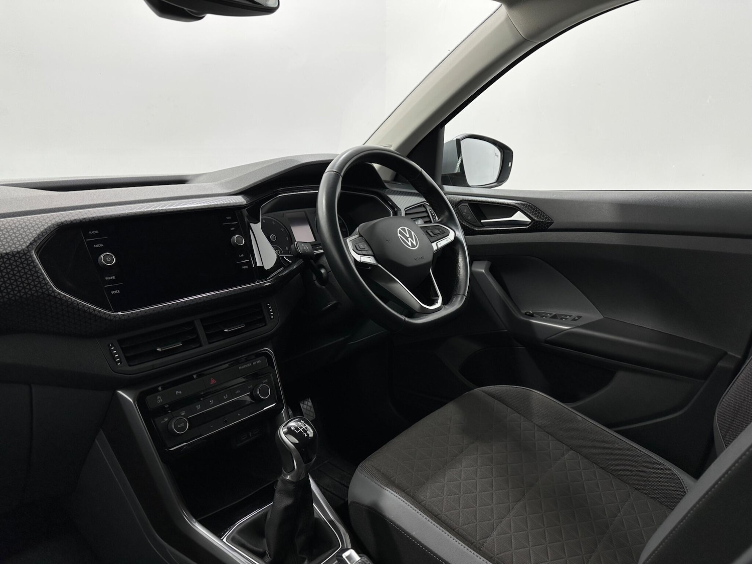 Used Volkswagen T-Cross 2021 for sale - 76878843: Photo 28