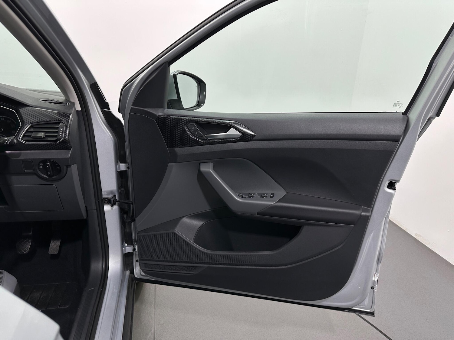 Used Volkswagen T-Cross 2021 for sale - 76878843: Photo 31