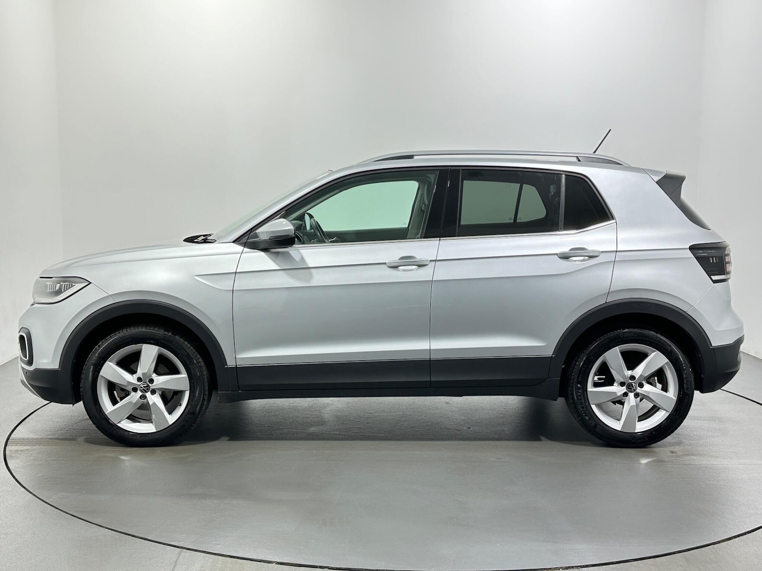 Used Volkswagen T-Cross 2021 for sale - 76878843: Photo 5