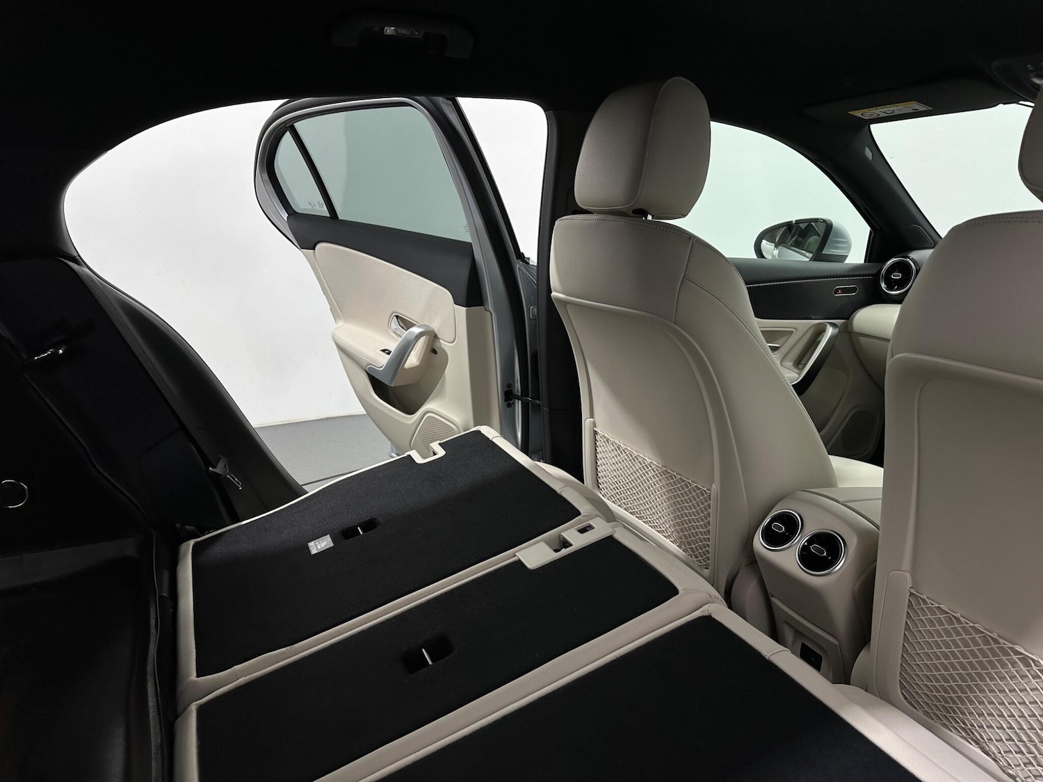 Used Mercedes-Benz A-Class for sale - 76997157: Photo 46