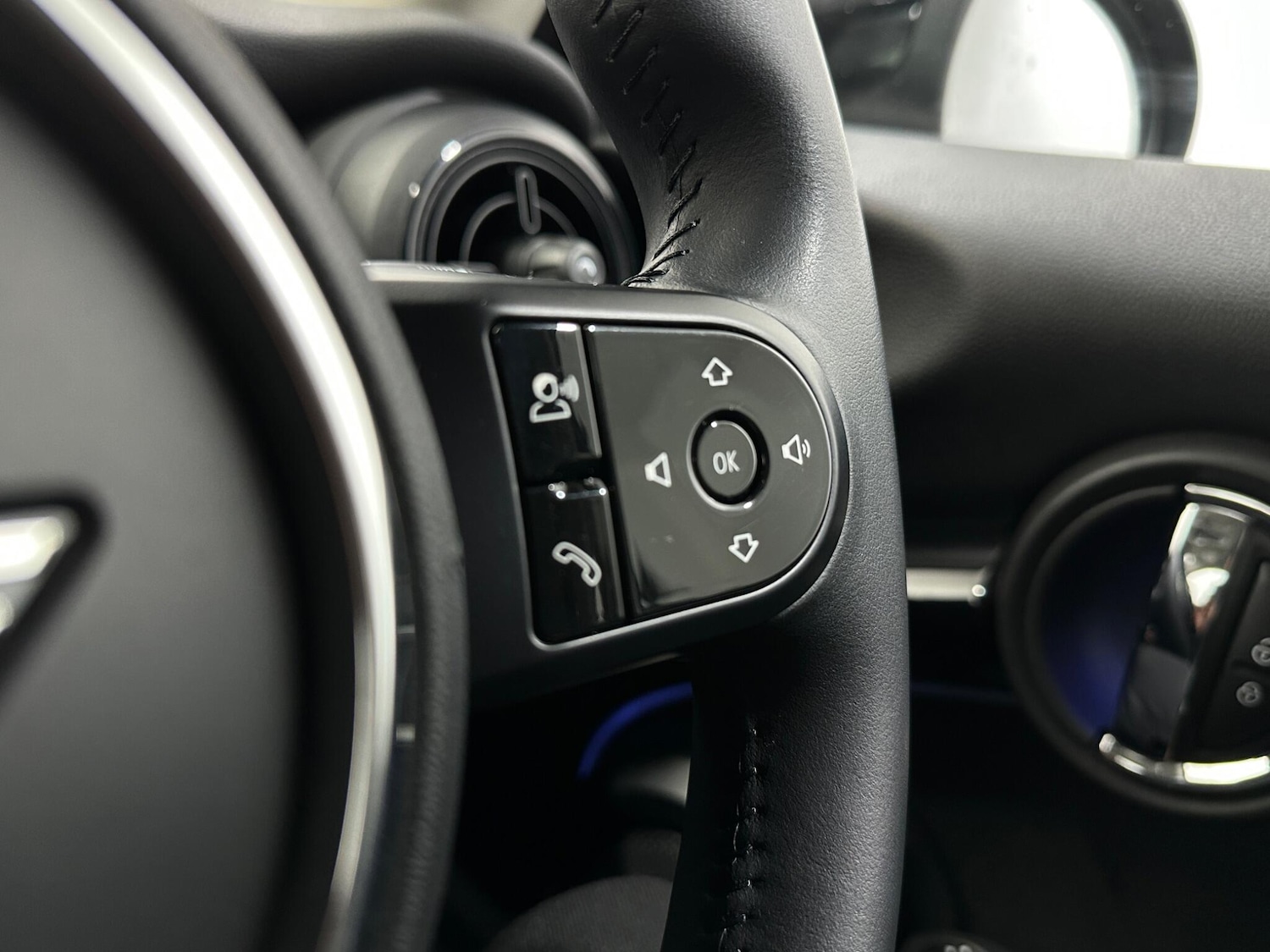 Used MINI Hatch 2021 for sale - 76878675: Photo 15