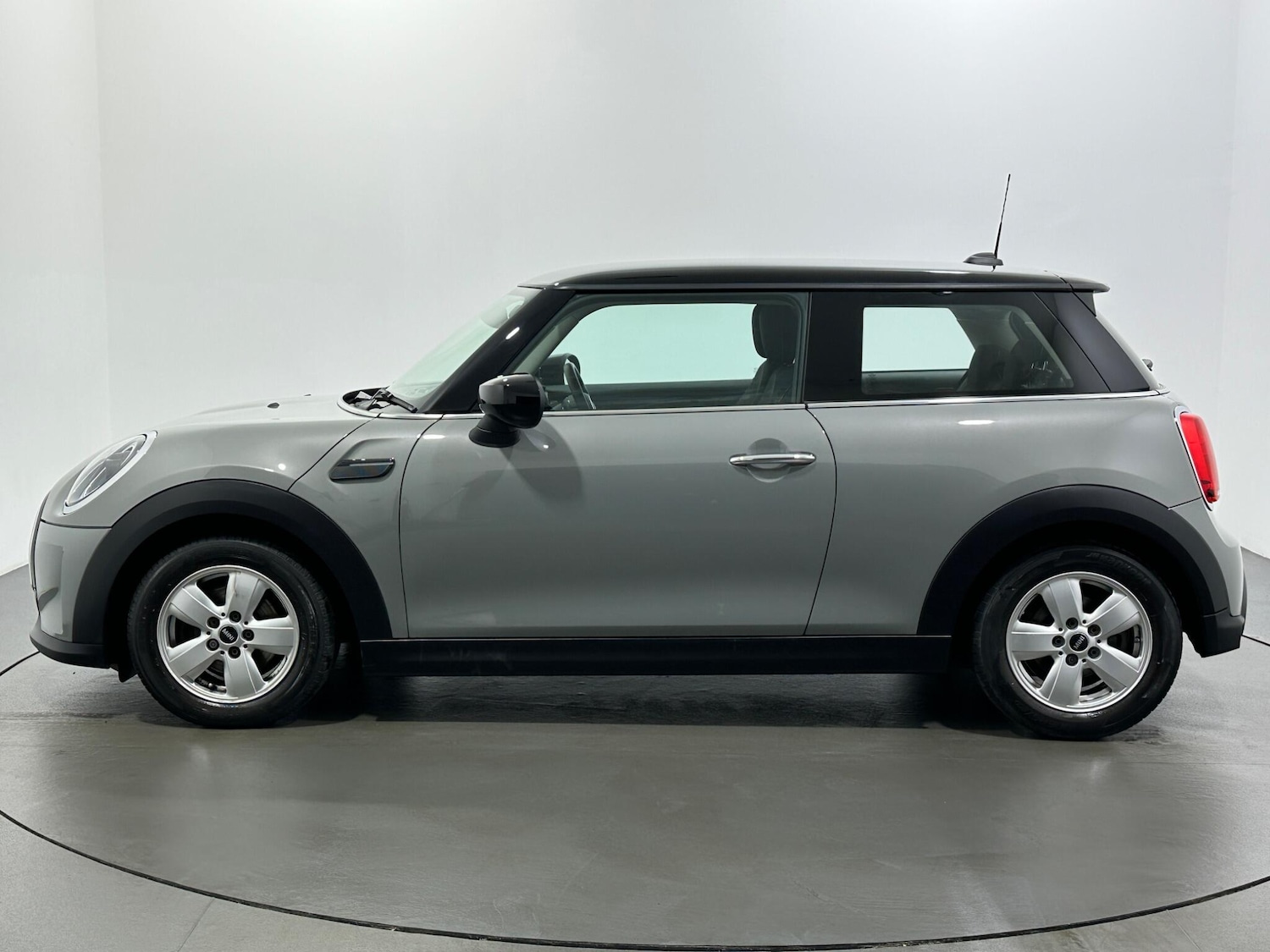Used MINI Hatch 2021 for sale - 76878675: Photo 5
