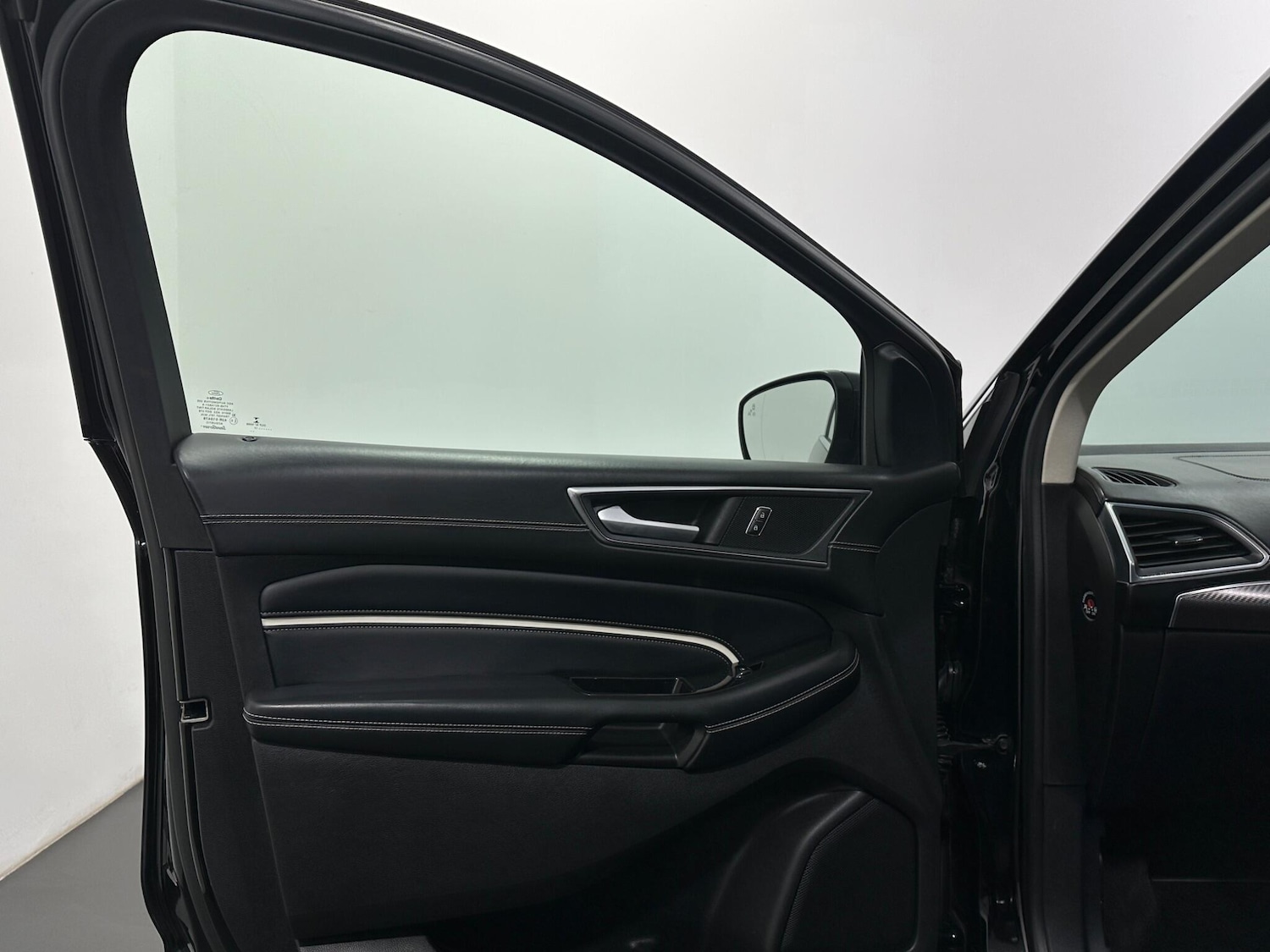 Used Ford Edge 2017 for sale - 77925903: Photo 38