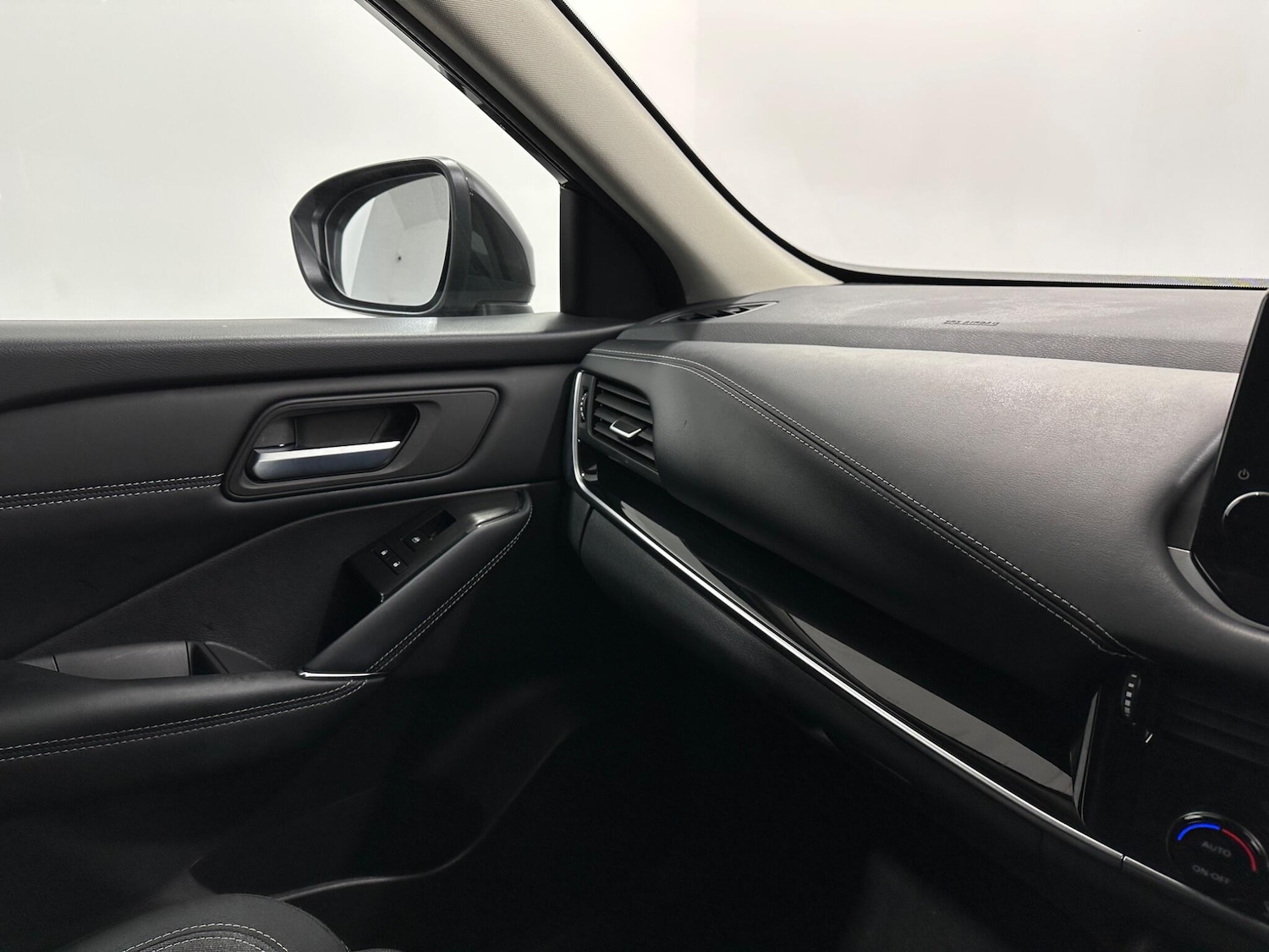 Used Nissan Qashqai for sale - 77242476: Photo 25