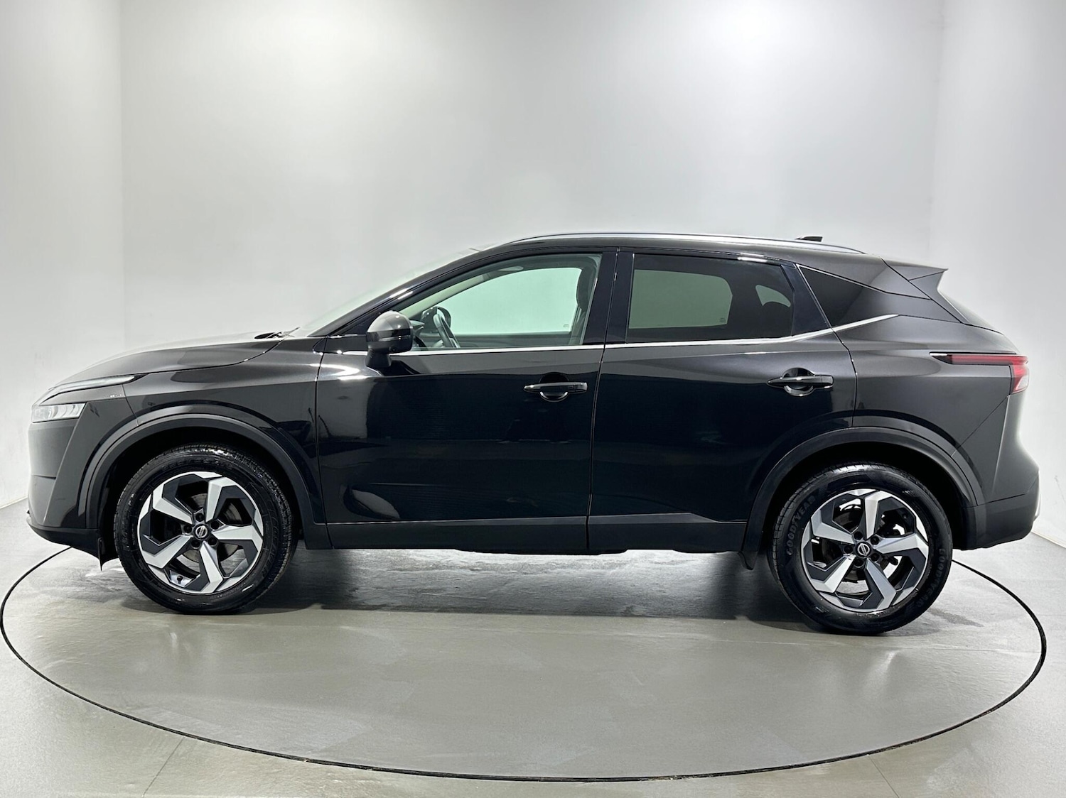 Used Nissan Qashqai for sale - 77242476: Photo 5