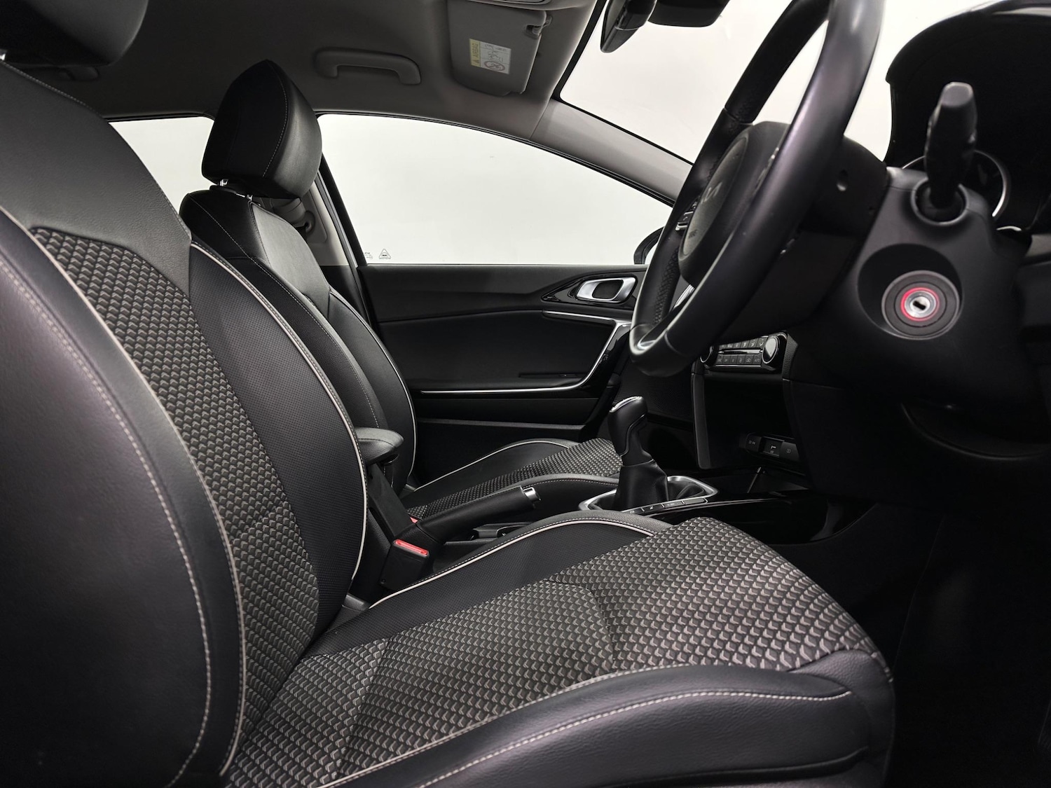 Used Kia Ceed 2021 for sale - 76878943: Photo 28