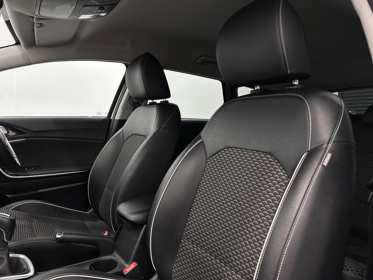 Used Kia Ceed 2021 for sale - 76878943: Photo 32