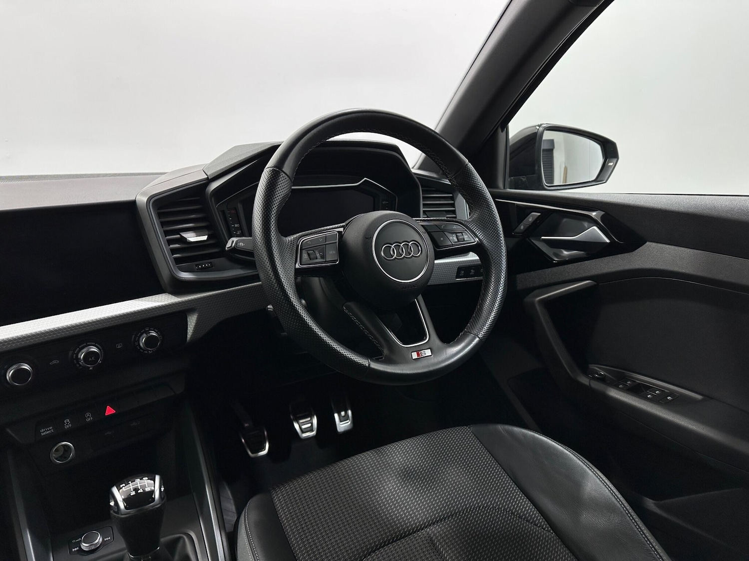 Used Audi A1 for sale - 77267232: Photo 11