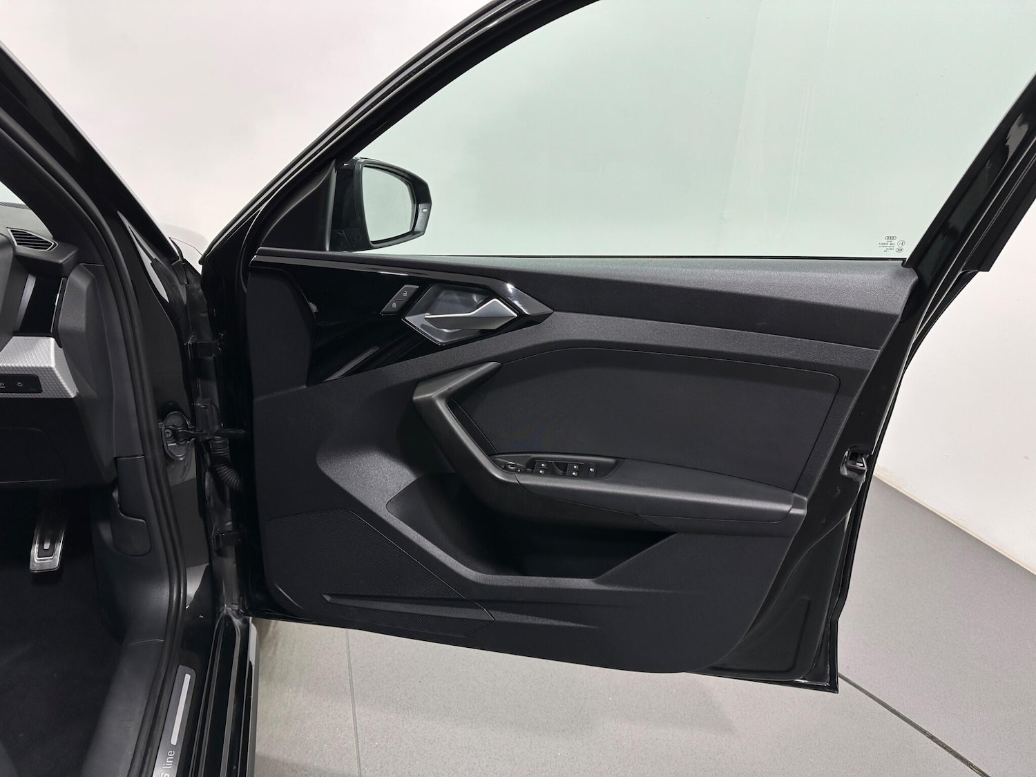 Used Audi A1 for sale - 77267232: Photo 31