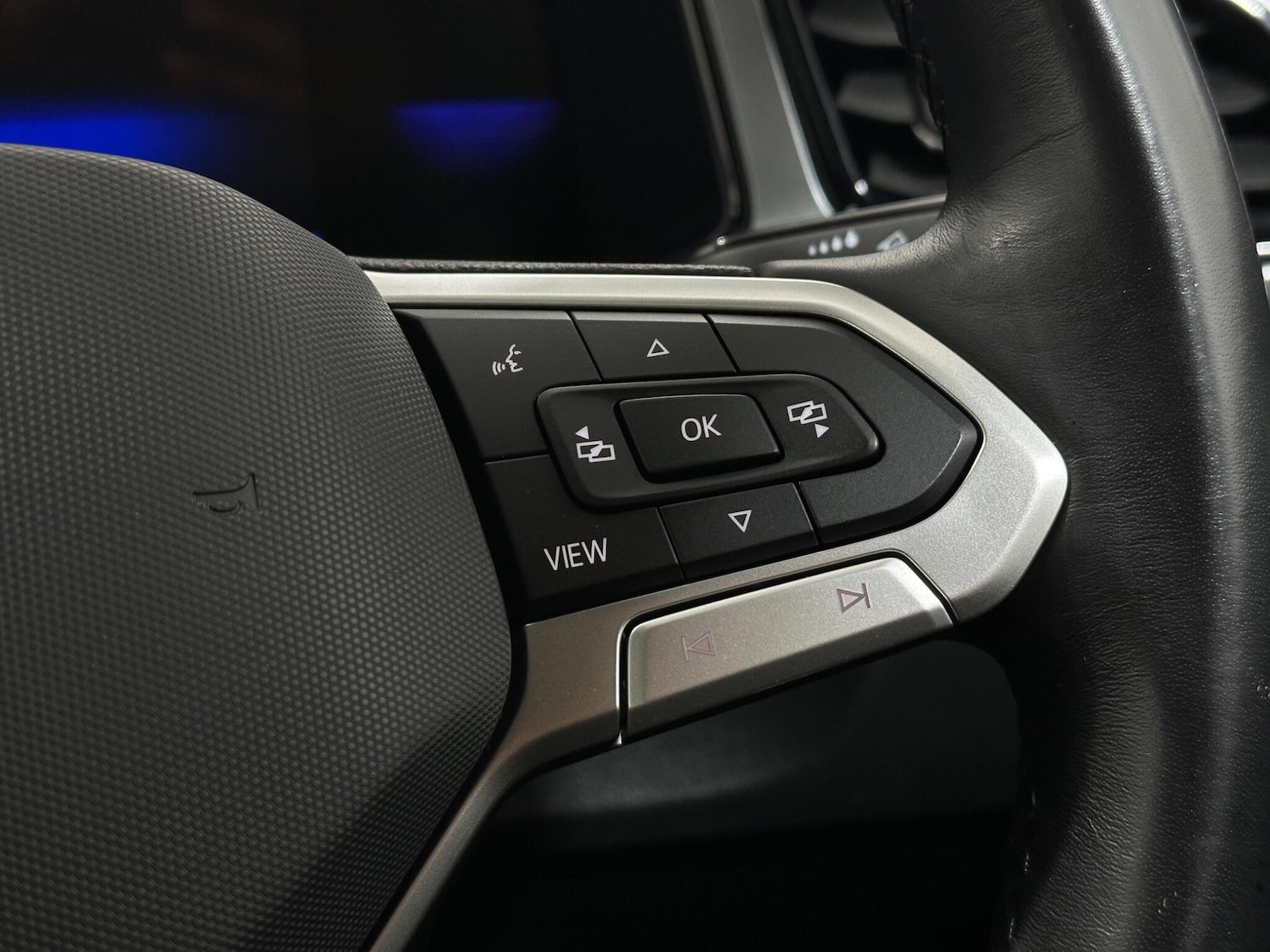 Used Volkswagen T-Roc 2022 for sale - 76878634: Photo 14