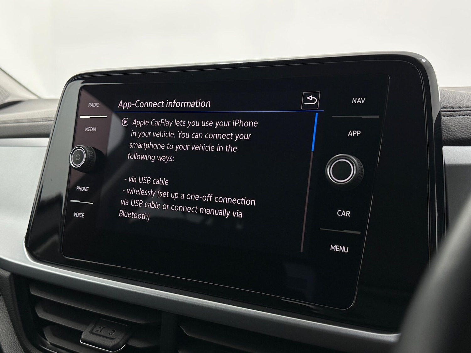 Used Volkswagen T-Roc 2022 for sale - 76878634: Photo 21