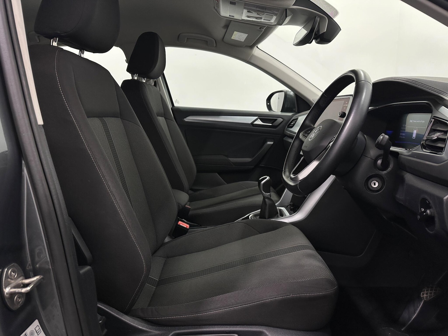 Used Volkswagen T-Roc 2022 for sale - 76878634: Photo 28