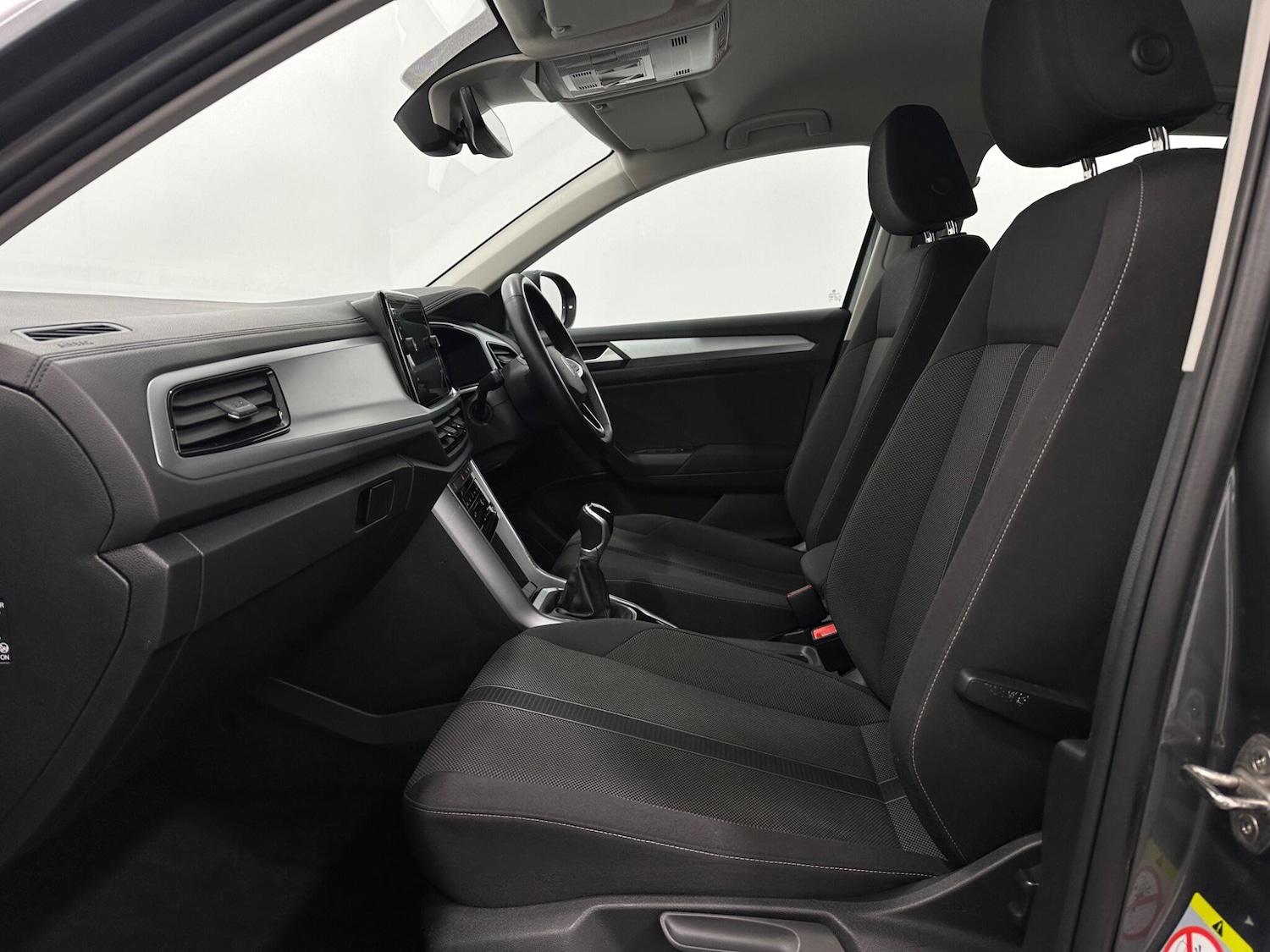 Used Volkswagen T-Roc 2022 for sale - 76878634: Photo 32