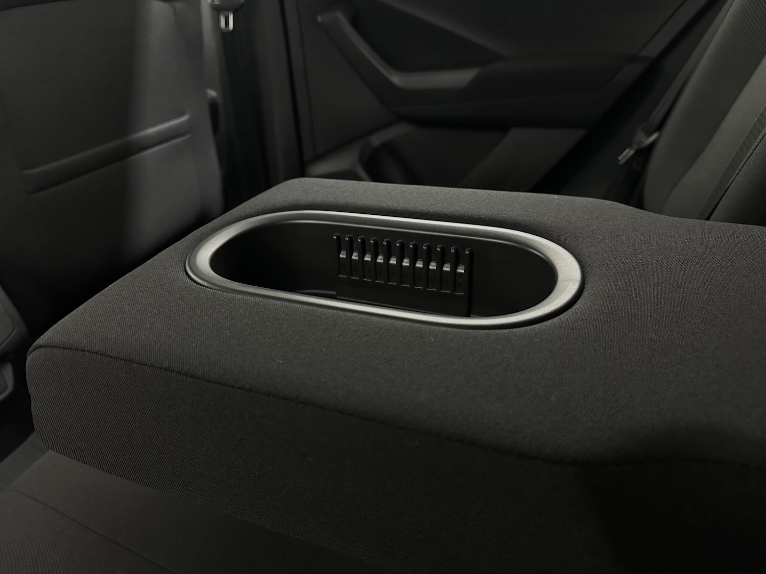 Used Volkswagen T-Roc 2022 for sale - 76878634: Photo 38