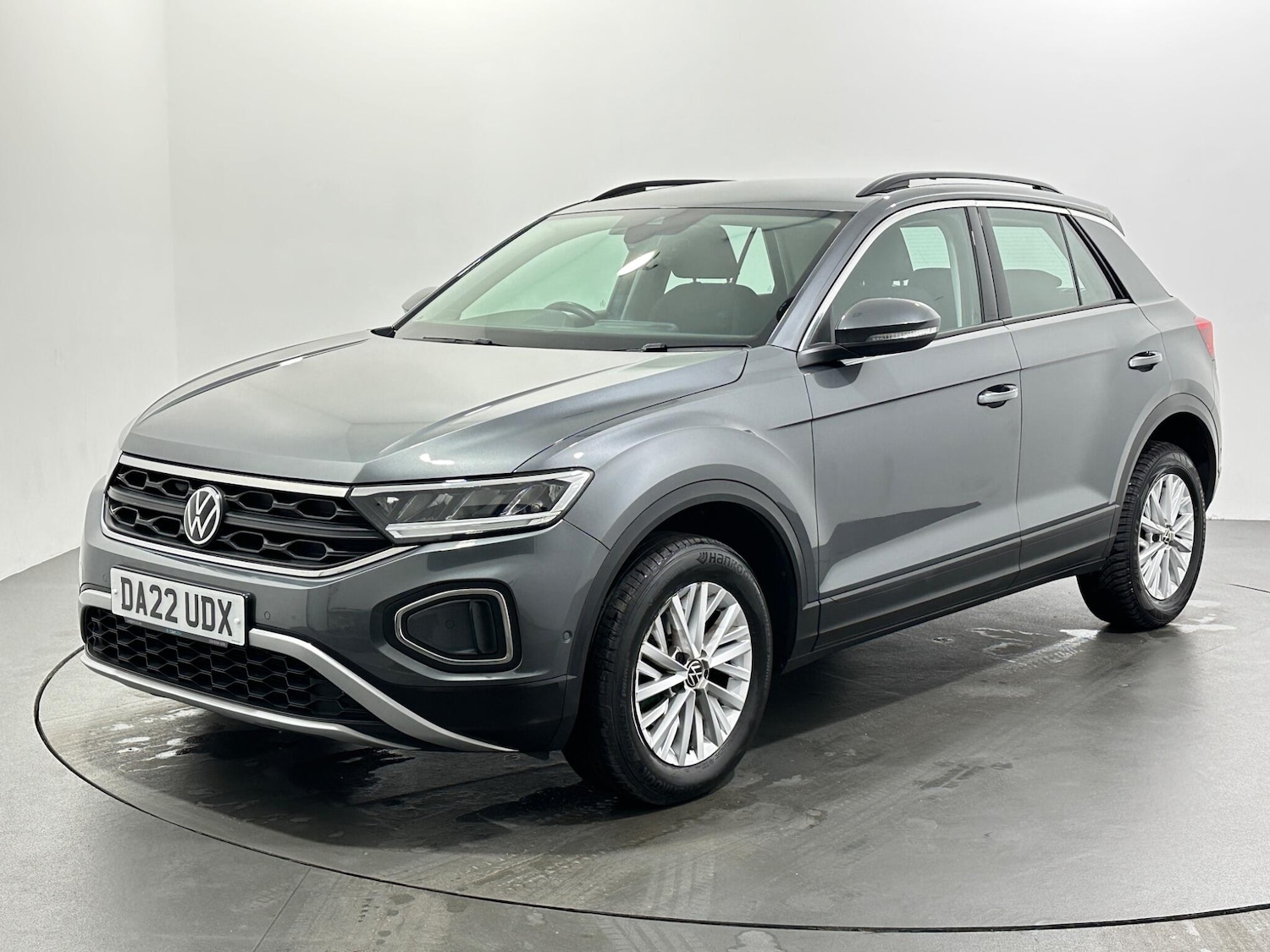 Used Volkswagen T-Roc 2022 for sale - 76878634: Photo 4