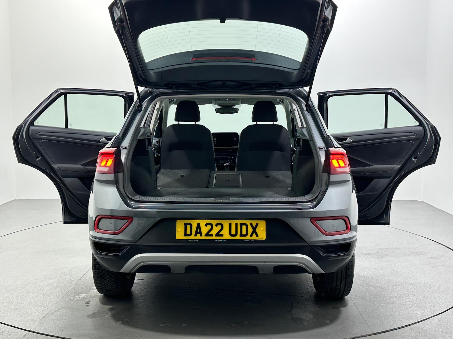 Used Volkswagen T-Roc 2022 for sale - 76878634: Photo 43