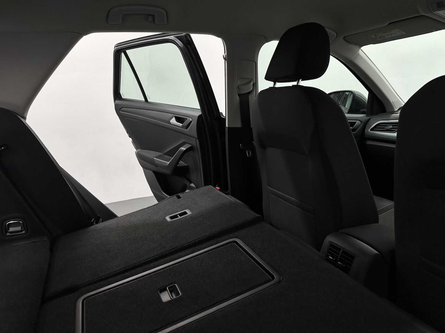 Used Volkswagen T-Roc 2022 for sale - 76878634: Photo 45