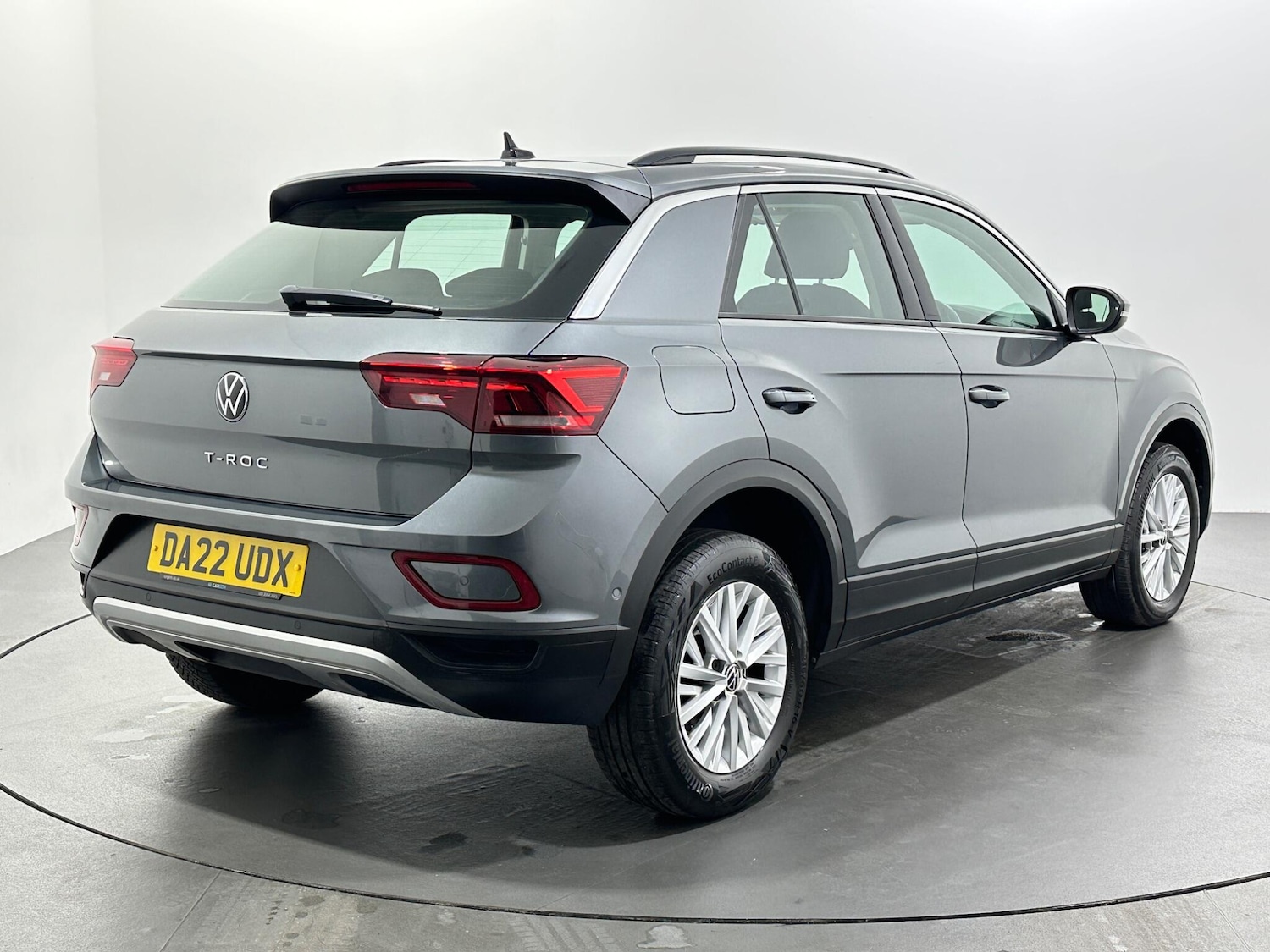 Used Volkswagen T-Roc 2022 for sale - 76878634: Photo 8