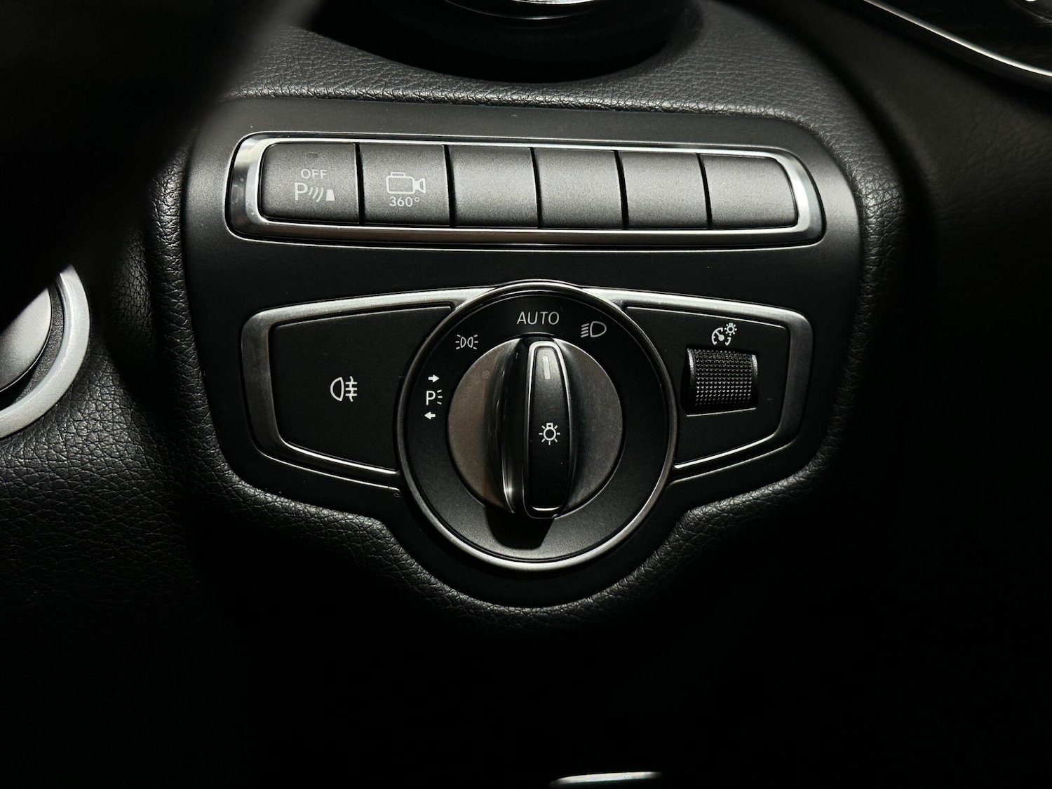 Used Mercedes-Benz GLC 2017 for sale - 77709887: Photo 17