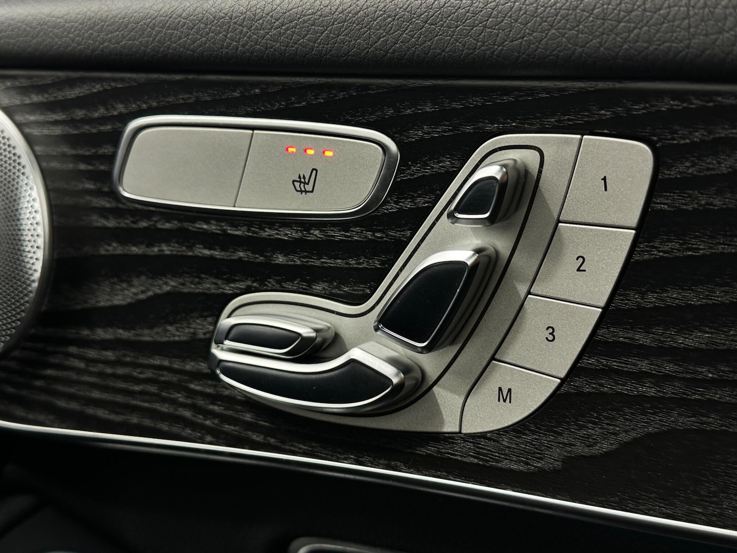 Used Mercedes-Benz GLC 2017 for sale - 77709887: Photo 18