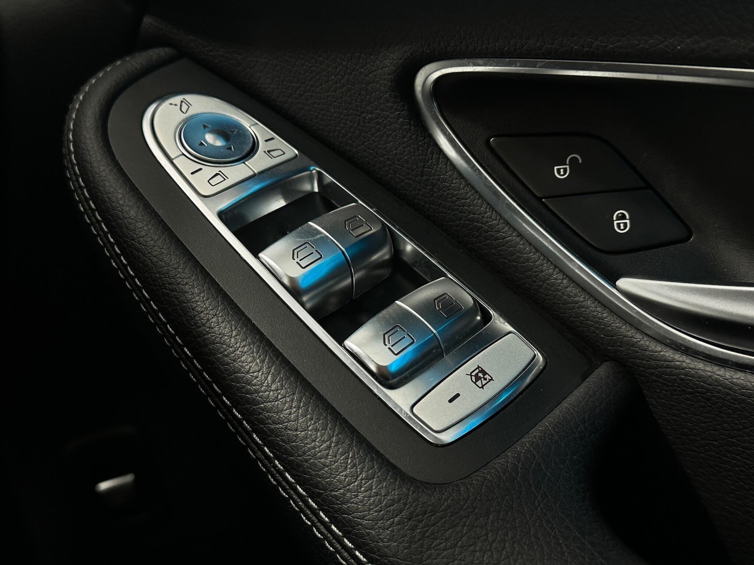 Used Mercedes-Benz GLC 2017 for sale - 77709887: Photo 20