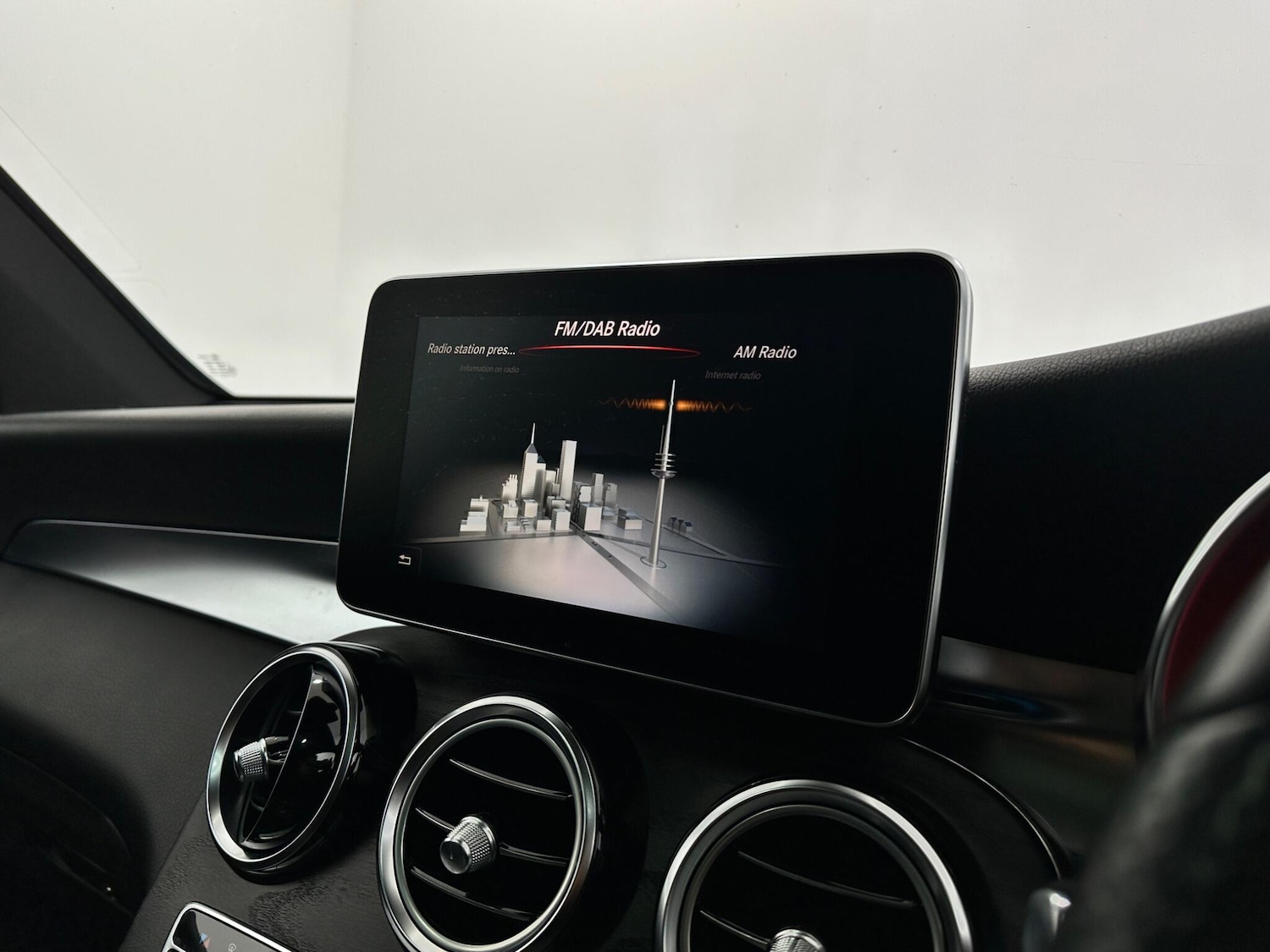 Used Mercedes-Benz GLC 2017 for sale - 77709887: Photo 27