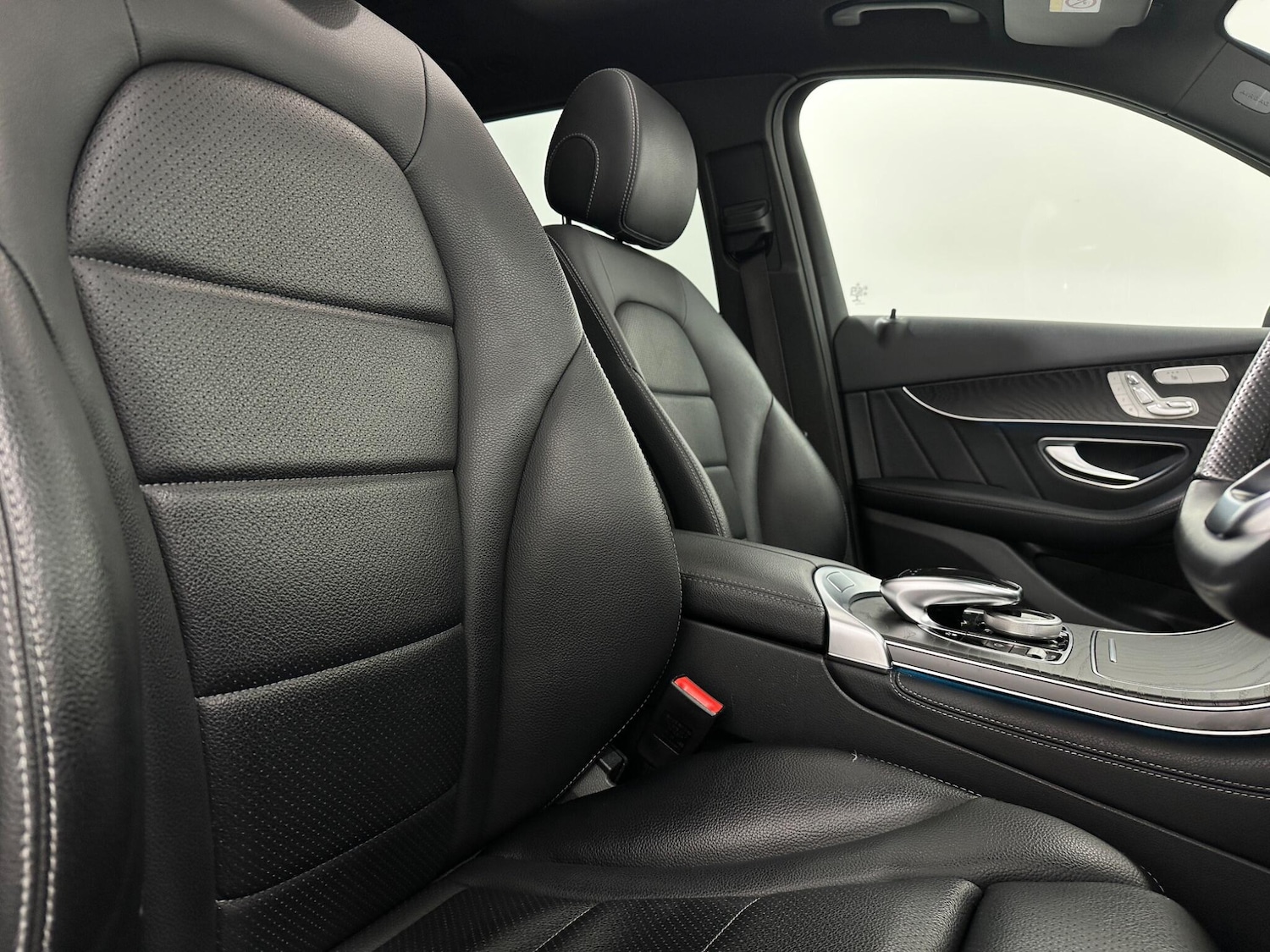 Used Mercedes-Benz GLC 2017 for sale - 77709887: Photo 33