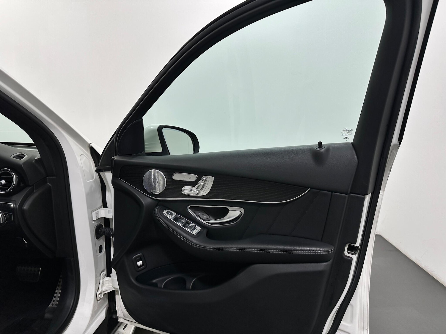 Used Mercedes-Benz GLC 2017 for sale - 77709887: Photo 35