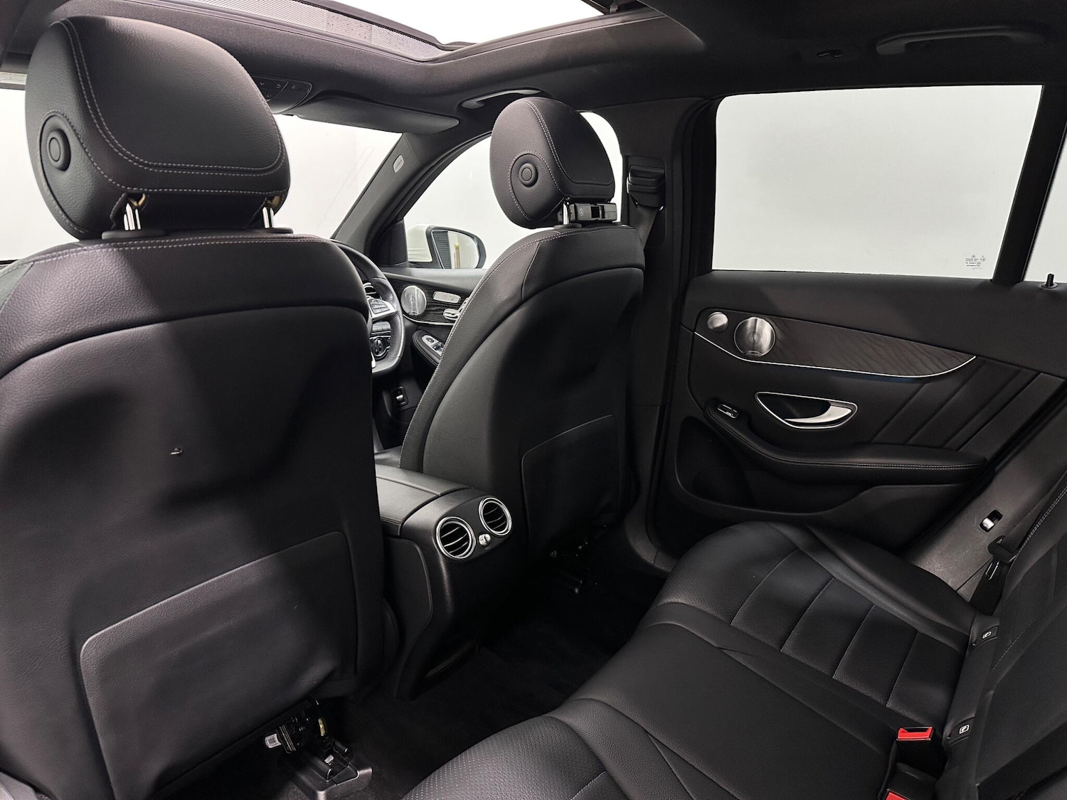 Used Mercedes-Benz GLC 2017 for sale - 77709887: Photo 40