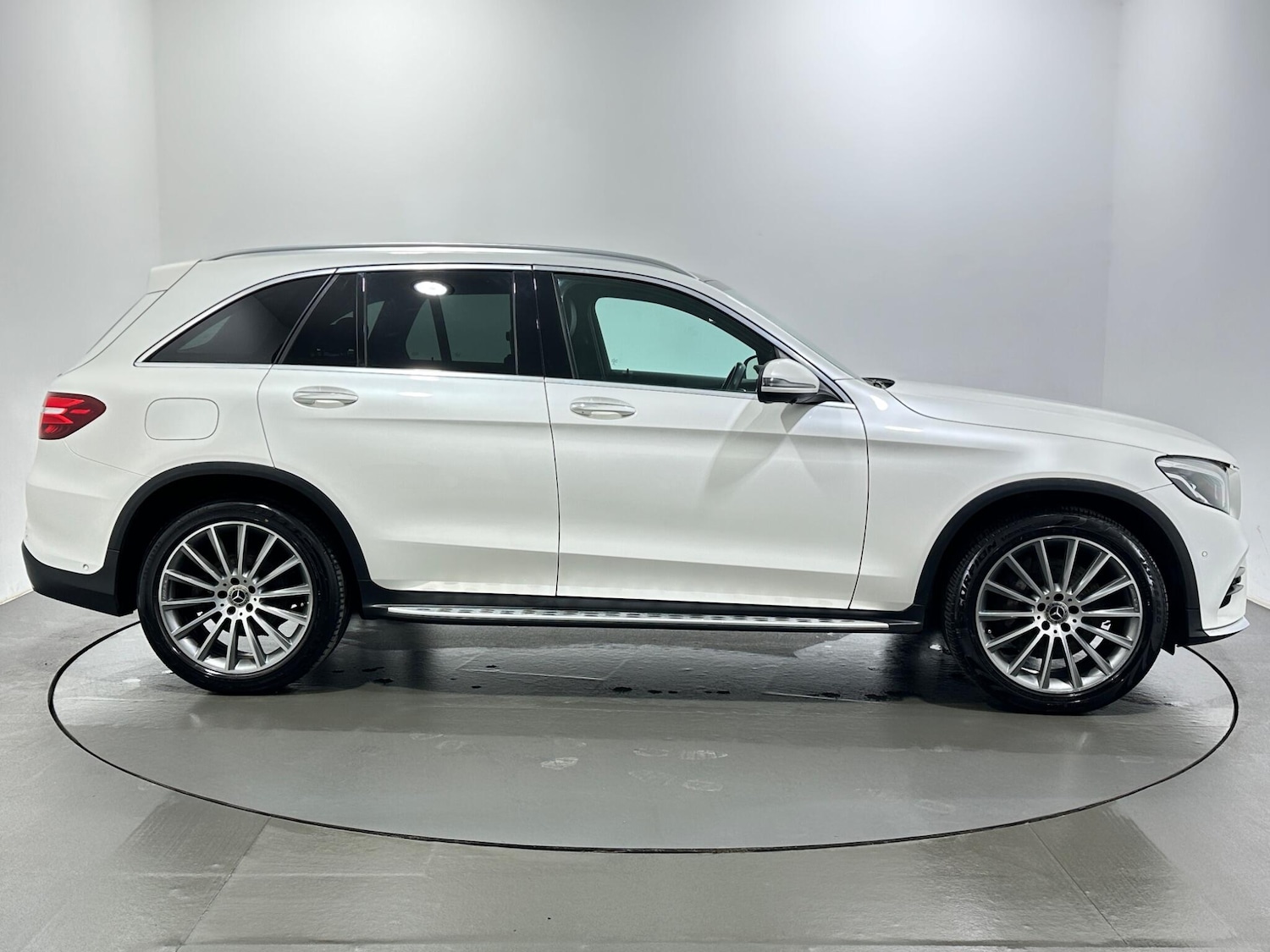 Used Mercedes-Benz GLC 2017 for sale - 77709887: Photo 9