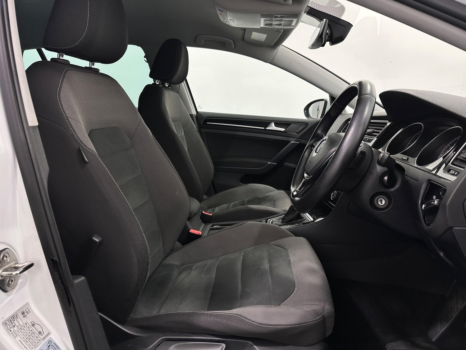 Used Volkswagen Golf for sale - 77825148: Photo 32